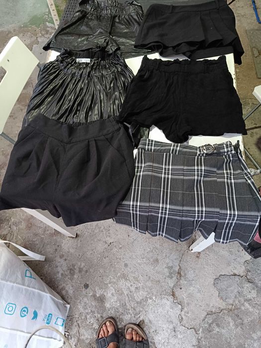 Várias peças de roupa para mulher, praticamente nova (ver descrição)