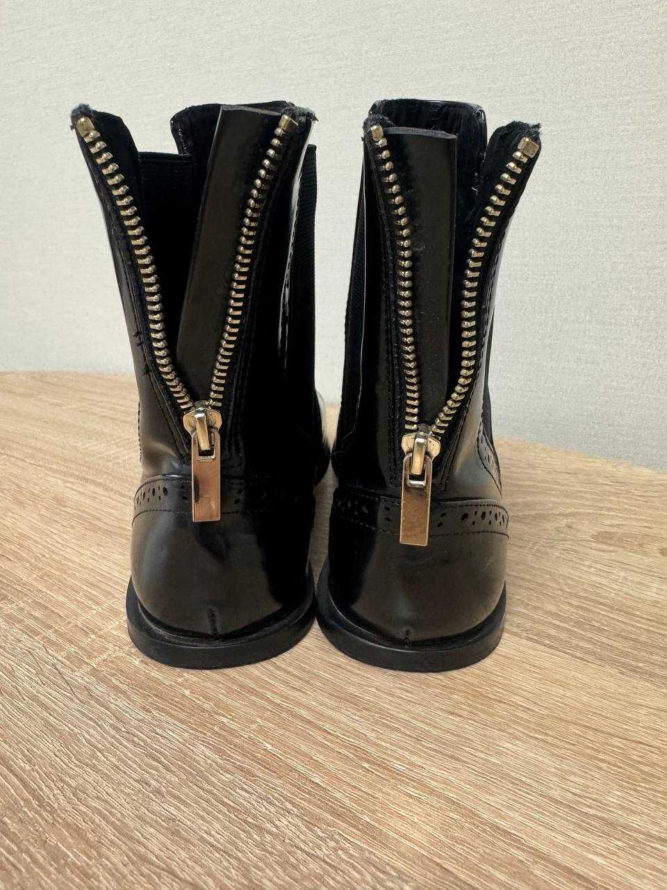 Жіночі чоботи гумові stradivarius, розмір 40, 26 см