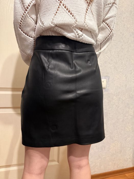 Міні юбка із еко шкіри, класично виглядаю, стильна та гарна якість