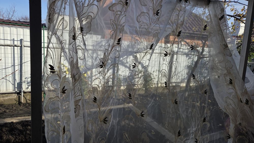 Продам гарну тюль в чудовому стані