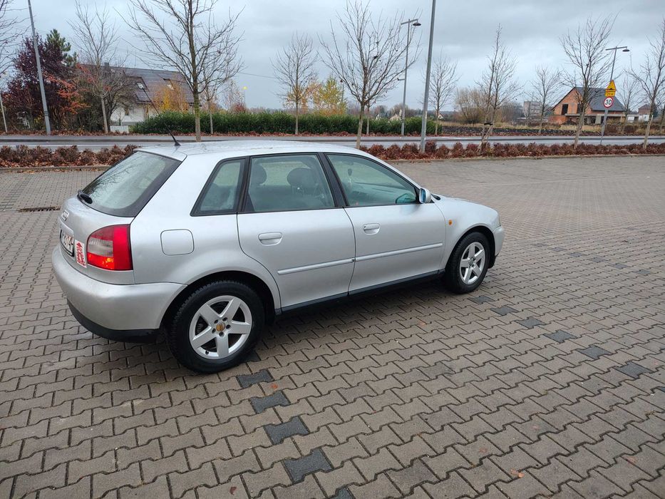 Audi A3 8L 1.6 Benzyna