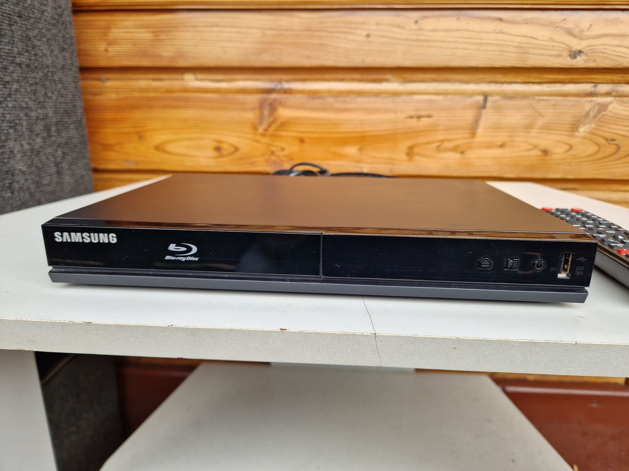 Odtwarzacz DVD Samsung BD-J4500R/EN