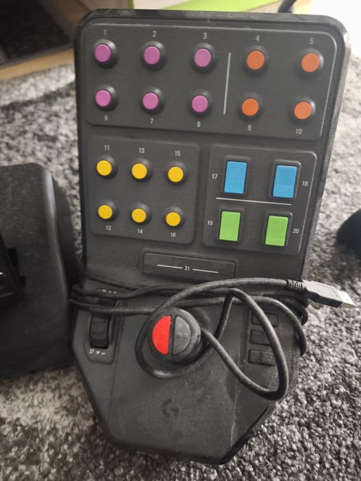 Saitek kierownica+pedały+kontroler