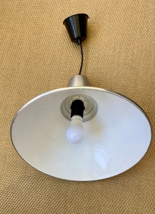 Candeeiro de teto Ikea cinzento prateado metalizado