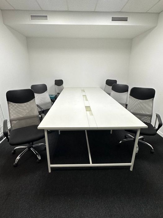 РОЗПРОДАЖ ТЕРМІНОВО,столи лофт,крісла,стільці ісо,тумби,стелажі,полиці