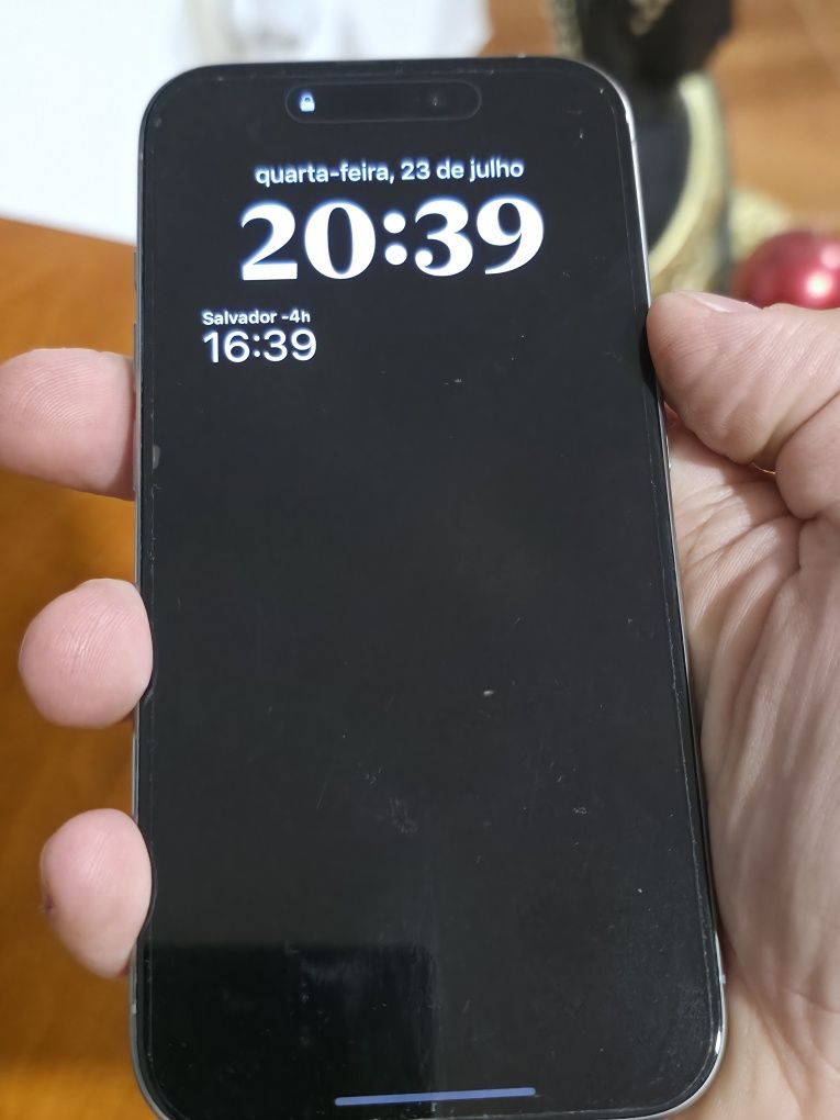 Iphone 15 Pro 256GB como novo + caixa e carregador original