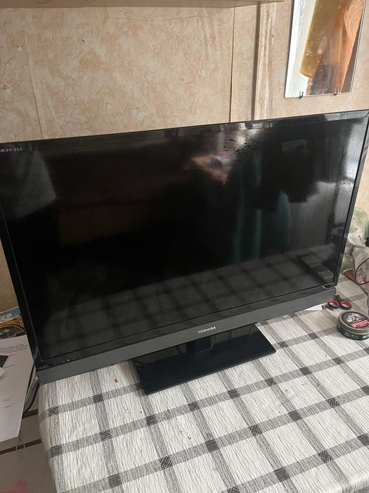 Телевізор TOSHIBA 32 дюйми