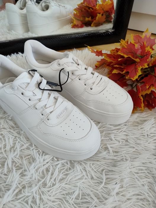 Nowe damskie białe sneakersy Pull&Bear roz 38