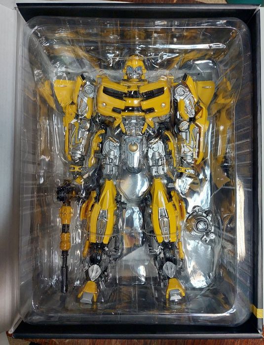 Трансформер Bumblebee 28 см