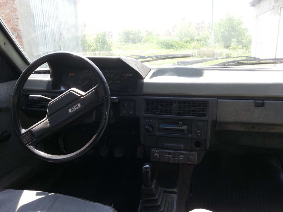 Москвич/АЗЛК 21412