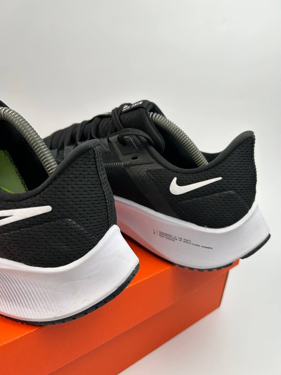 Кросівки Nike Air Zoom Pegasus 38