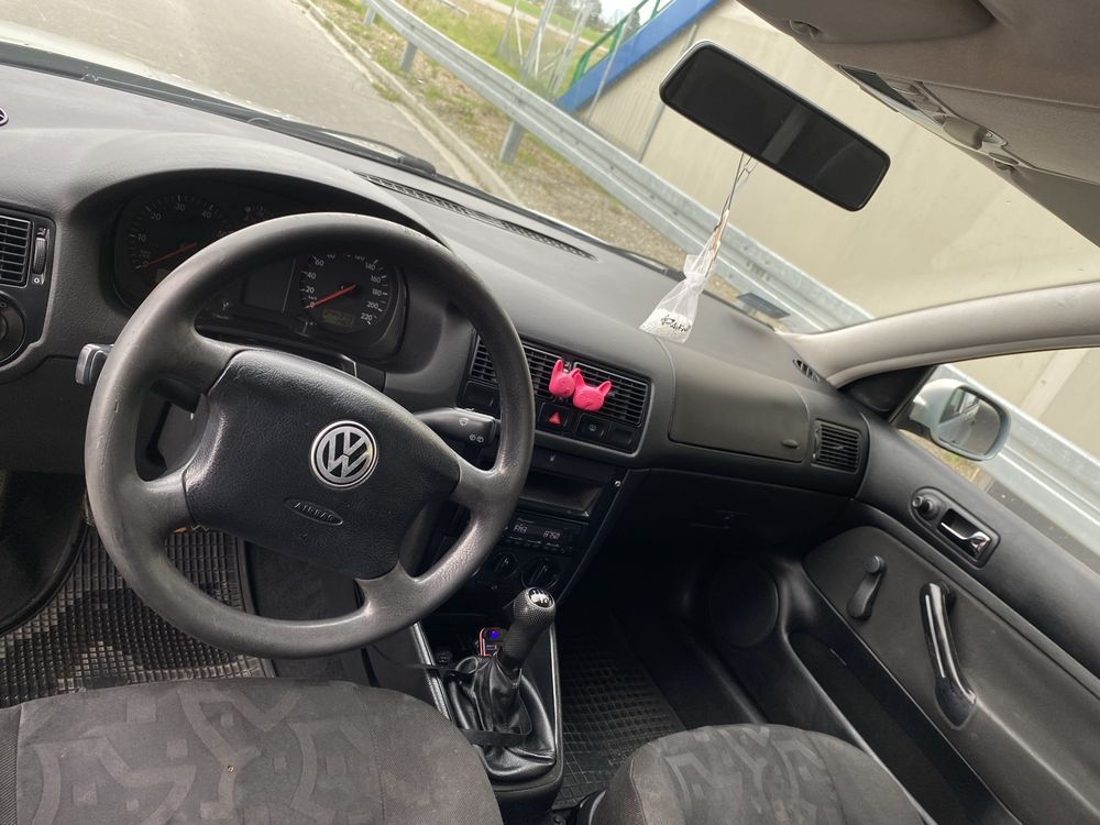 Volkswagen Golf 4 1.4