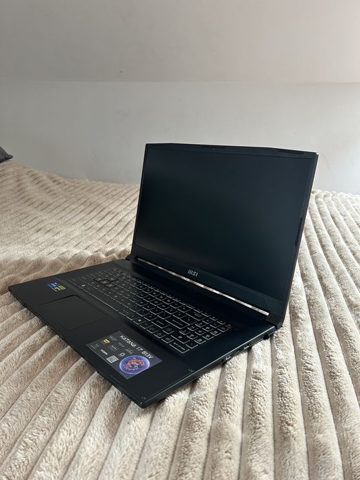 Laptop MSI 17 cali i7-3620 rtx 4060 16gb ram 1 TB Jak nowy