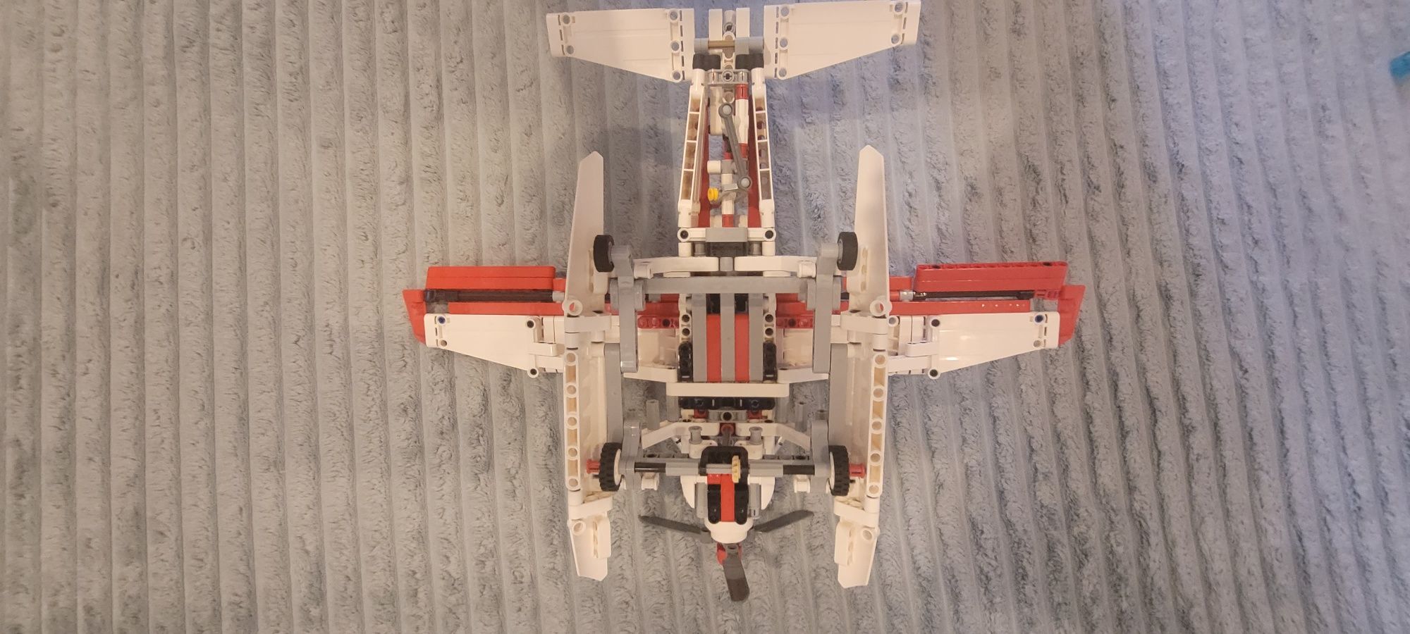 Klocki Lego Technic 42040 Samolot Strażacki 2w1