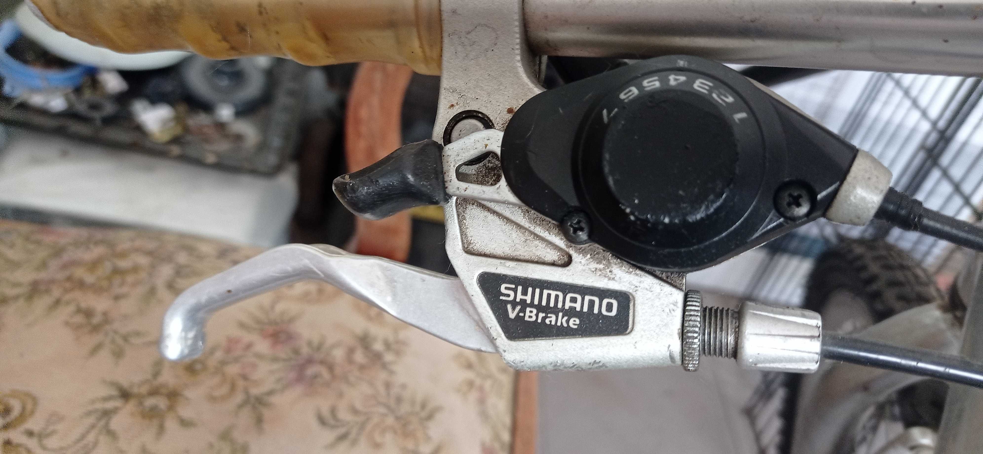 Bicicleta antiga Shimano em aço