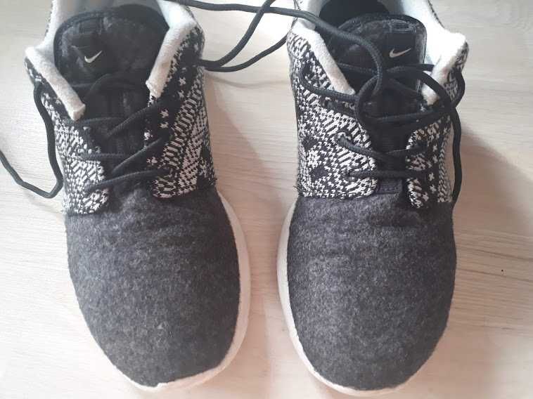 buty sportowe damskie NIKE Winter zimowe jesień / zima  r. 38,5 BDB