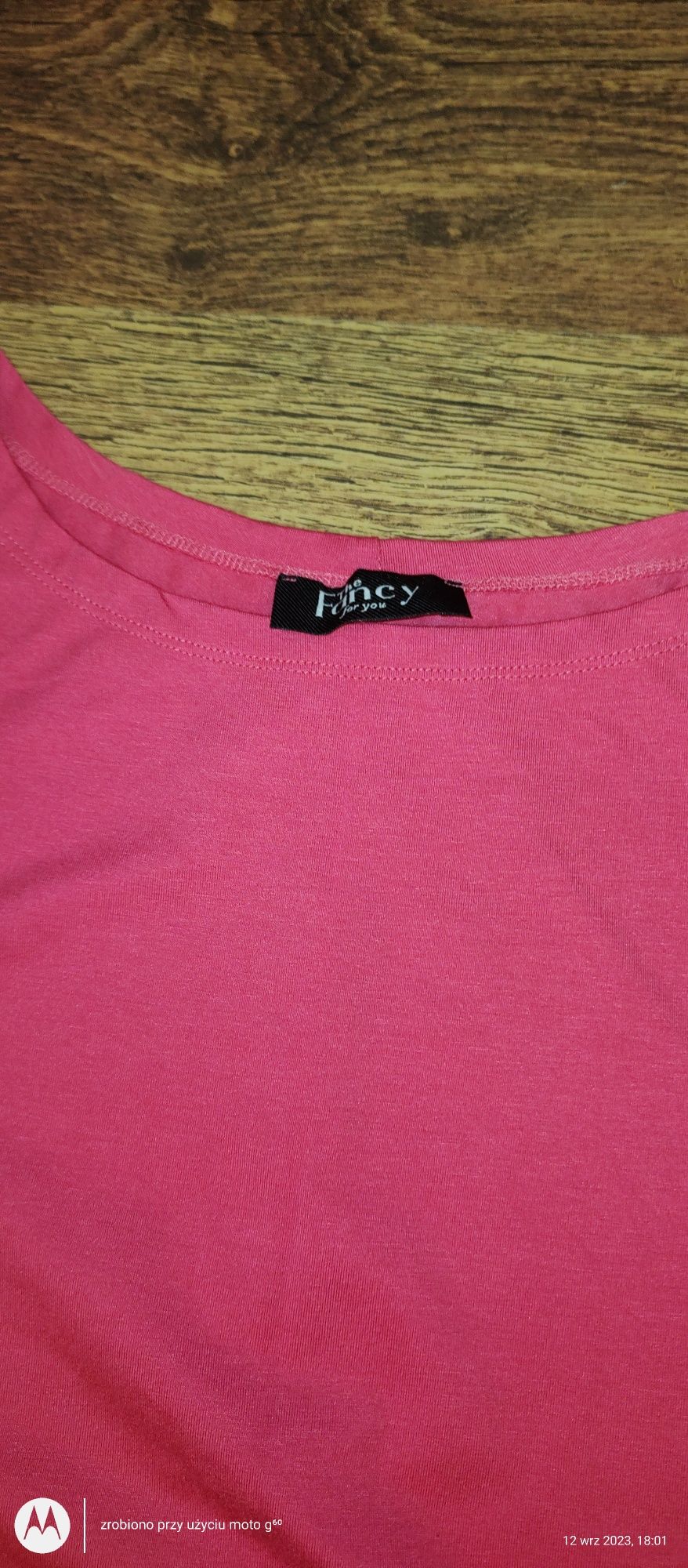 Damska różowa bluzeczka