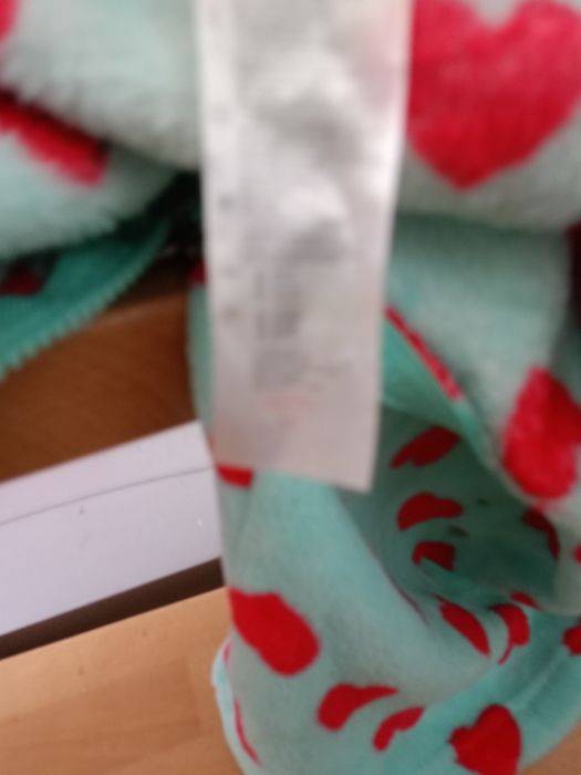 Szlafrok z długimi rękawami turkusowy w czerwone serca suwak troczki