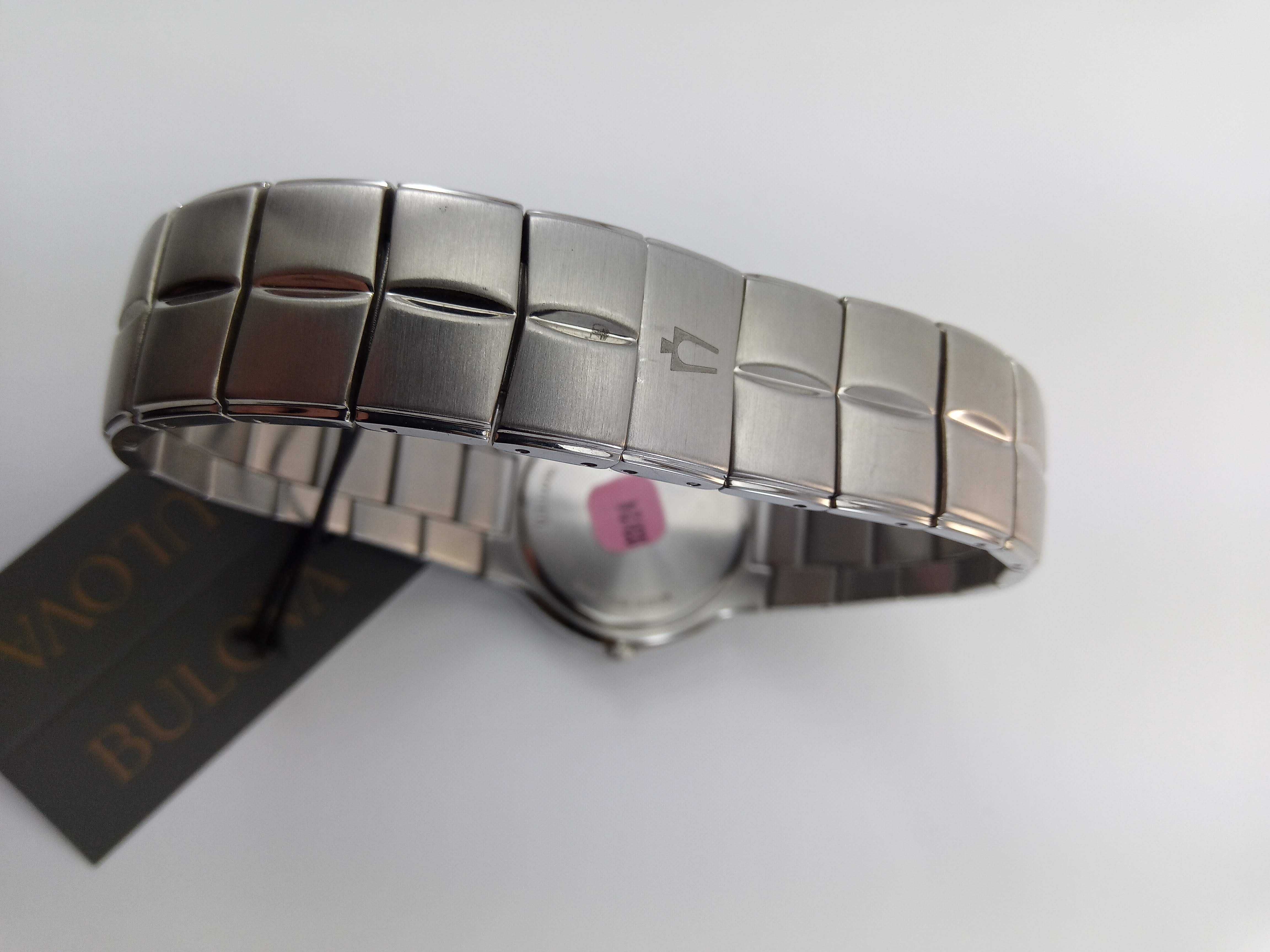 Винтажные тонкие мужские часы Bulova 96G22 карбоновый циферблат