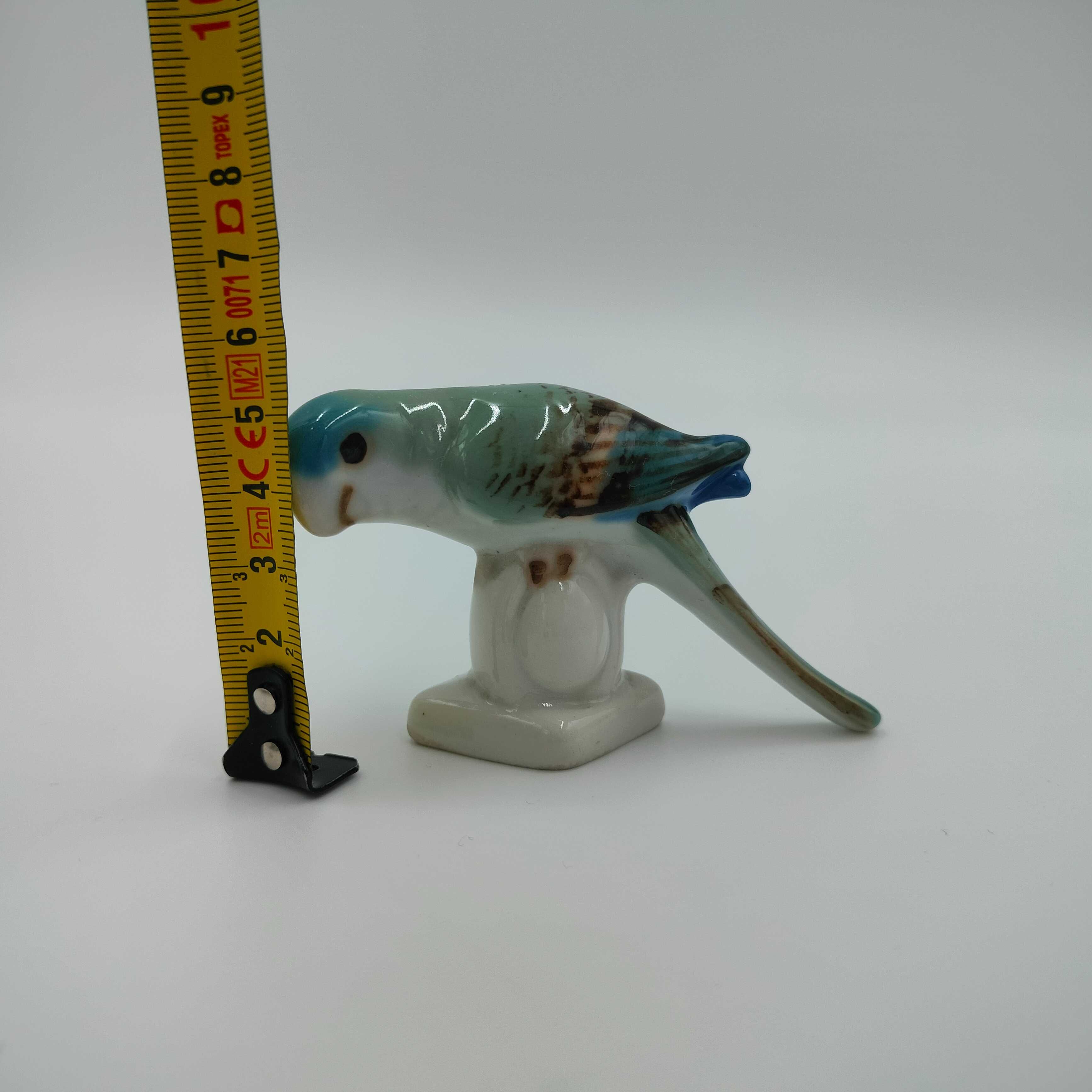 Royal Dux? Figurka Papuga Porcelana
