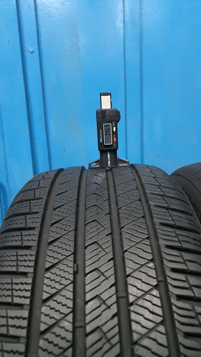 225/45 R17 Markowe opony całoroczne Vredestein ! Rok 2022