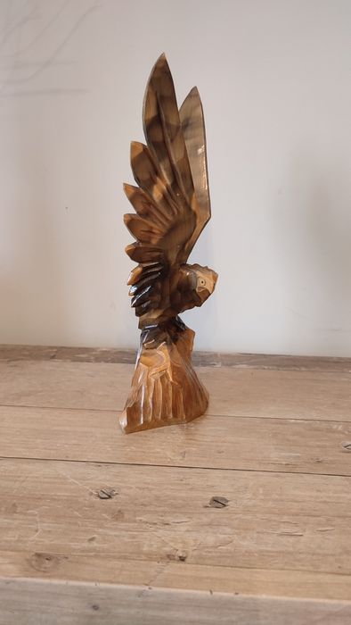 Дерев'яний орел.