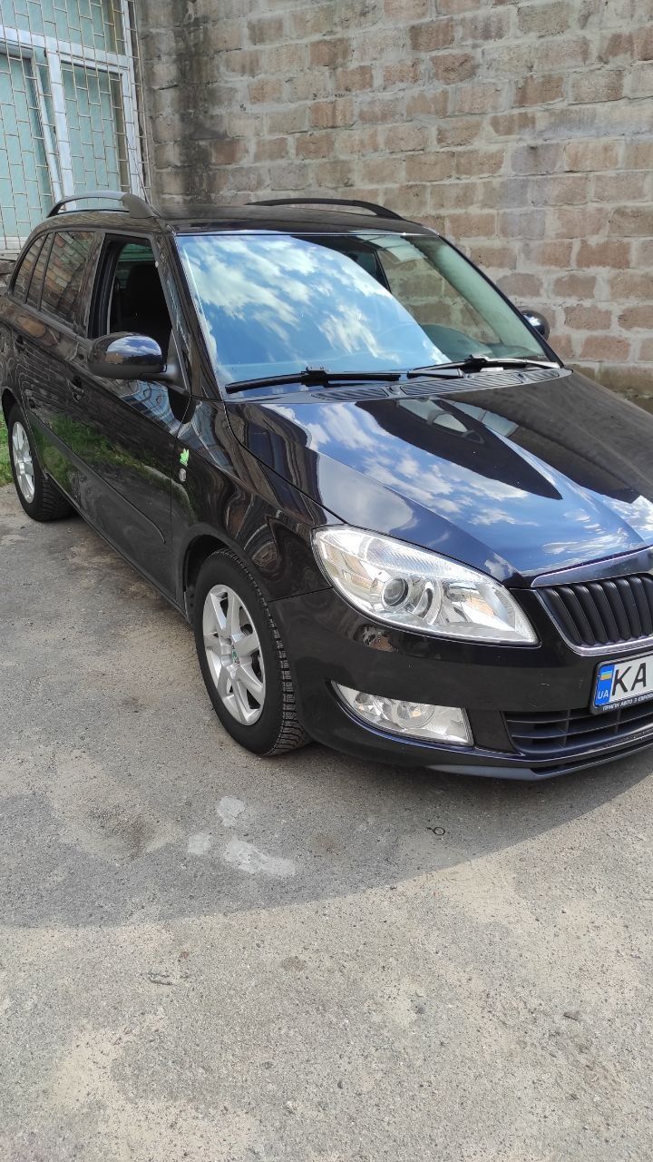 Продам SKODA fabia 1.2 дизель универсал