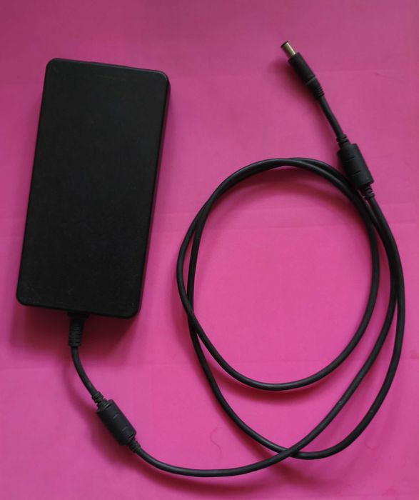 Dell 240W блок питания