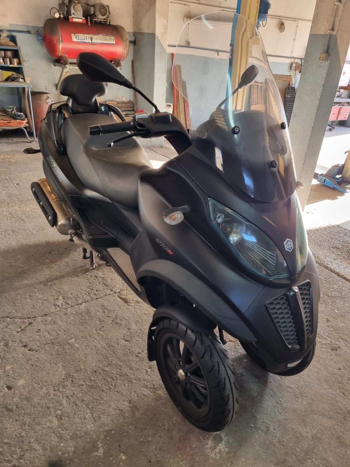 Piaggio MP3 500 LT