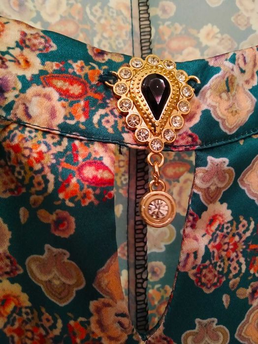 Женское длинное праздничное платье