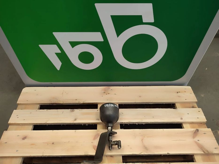 Akumulator hydrauliczny Valtra N123