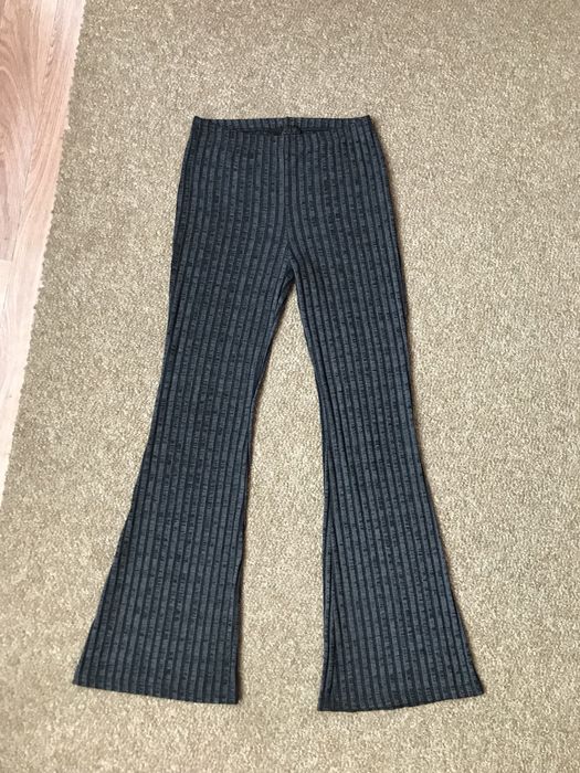 Штани кльош у рубчик