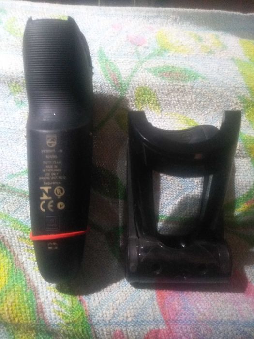 Брытва Филипс на запчасти.