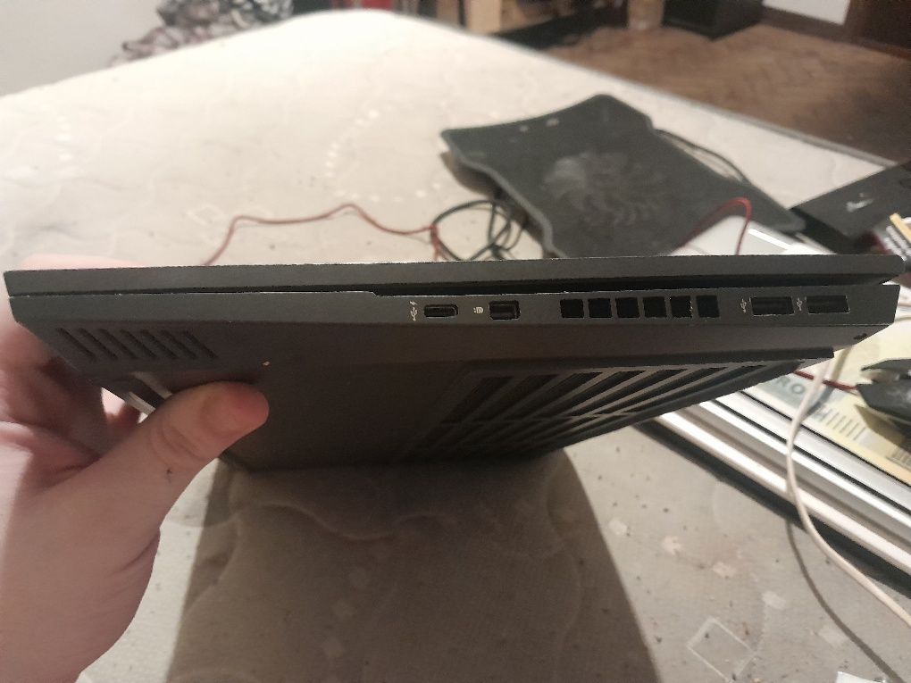 HP Omen 15 (RTX 2060) Portatil Gaming