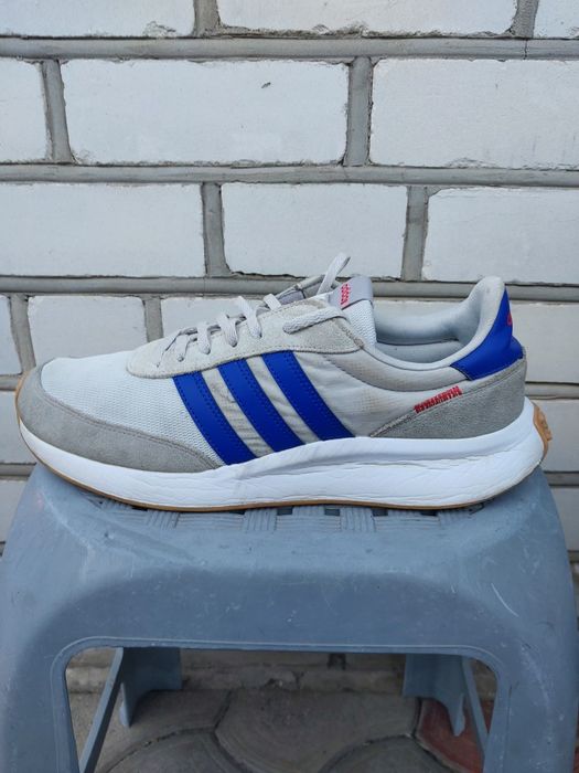 Adidas кроссовки оригинальные раз 46-47