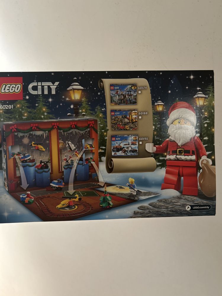 SELADO - Natal Lego city 60201 minifiguras