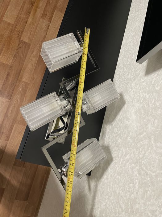 Люстра на 4 лампи