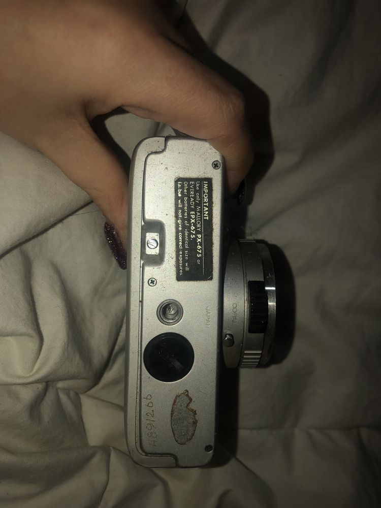 Вінтажний фотоапарат Konica C35