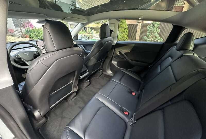 Tesla Model Y 2021 Dual Motor