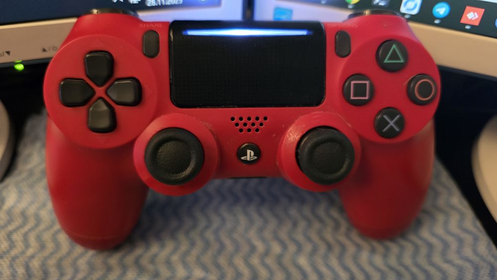 Pad ps4 dualshock v2 czerwony OPIS