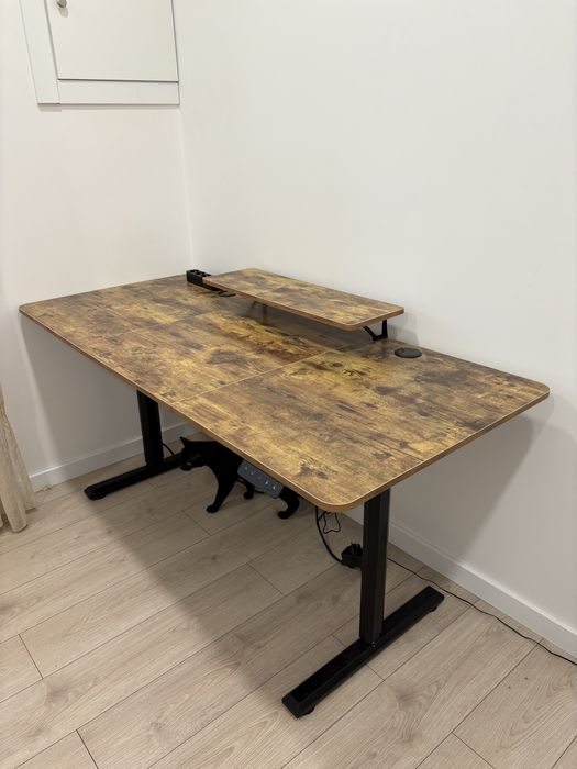 Secretaria de escritorio elevatória