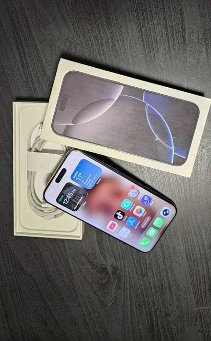 iPhone 16 Pro Max - 100% Bateria