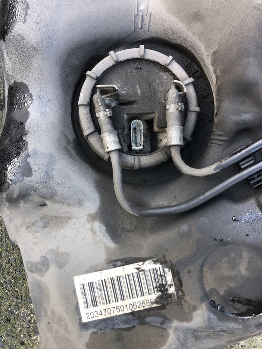 Deposito combustivel Mercedes W201/ W203/ W210