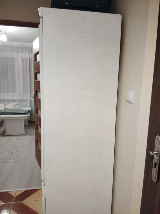 Oddam za darmo szafę ubraniową