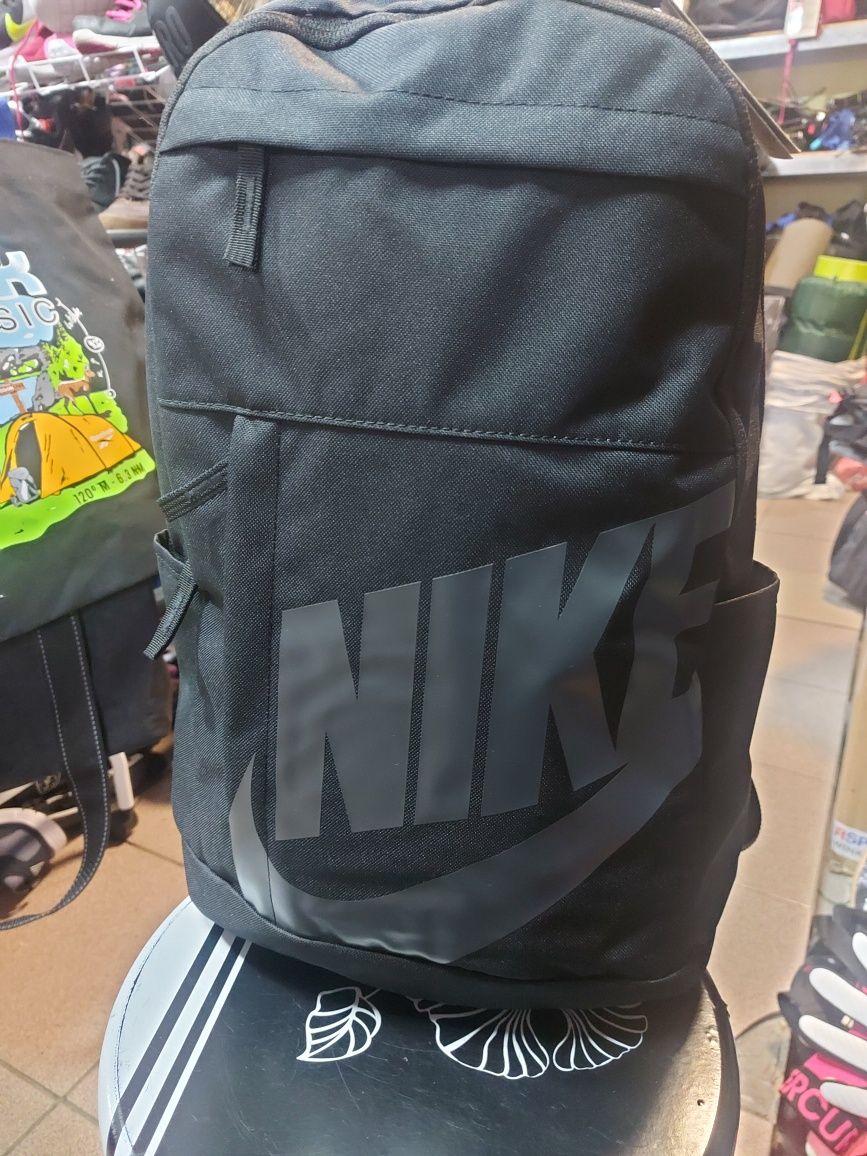 Рюкзак Nike NK ELMNTL BKPK-HBR DD0559-013 18 л Чорний/Сірий