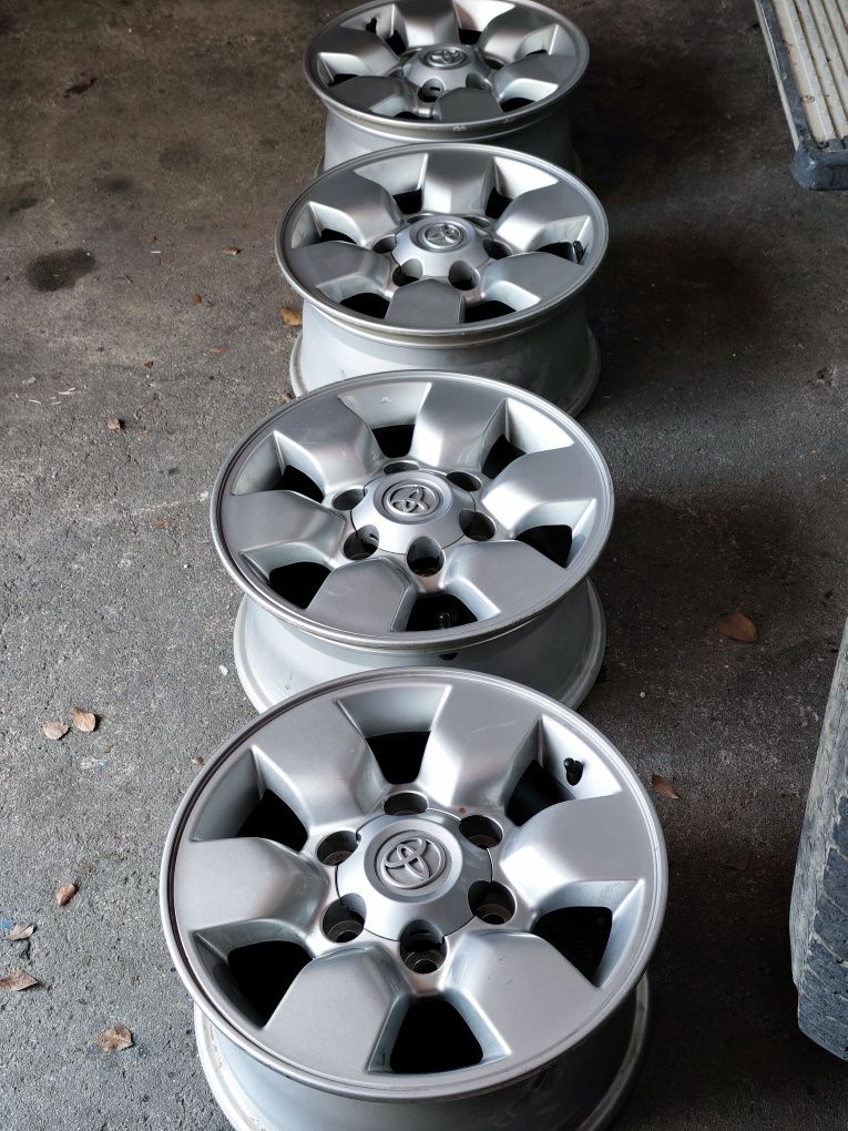 Jantes 15 Originais Toyota Hilux