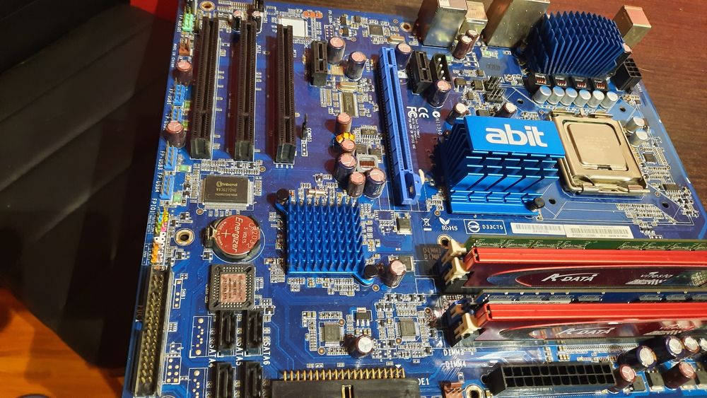 Abit IP35-E oraz procesor s.775