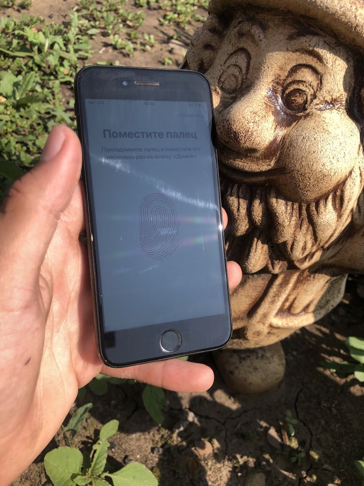 Продам iphone 7 128gb