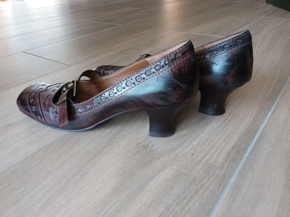 Buty damskie skórzane Gino Rossi. rozmiar 39