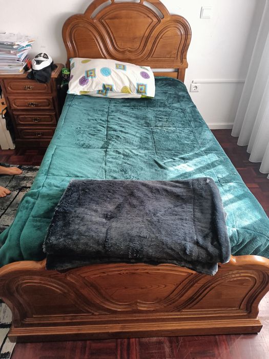 Vendo quarto de solteiro